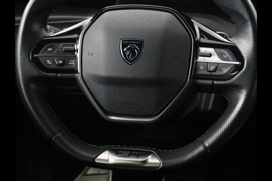 Peugeot 308 1.6 PHEV 225 GT | Panoramadak | Stoelverwarming | 360 Camera | Focal Sound | Adaptive cruise | Matrix LED | Keyless | Carplay | Navigatie | Leder/Alcantara | Dodehoek detectie | Plug In