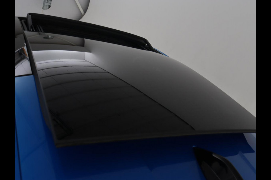 Peugeot 308 1.6 PHEV 225 GT | Panoramadak | Stoelverwarming | 360 Camera | Focal Sound | Adaptive cruise | Matrix LED | Keyless | Carplay | Navigatie | Leder/Alcantara | Dodehoek detectie | Plug In