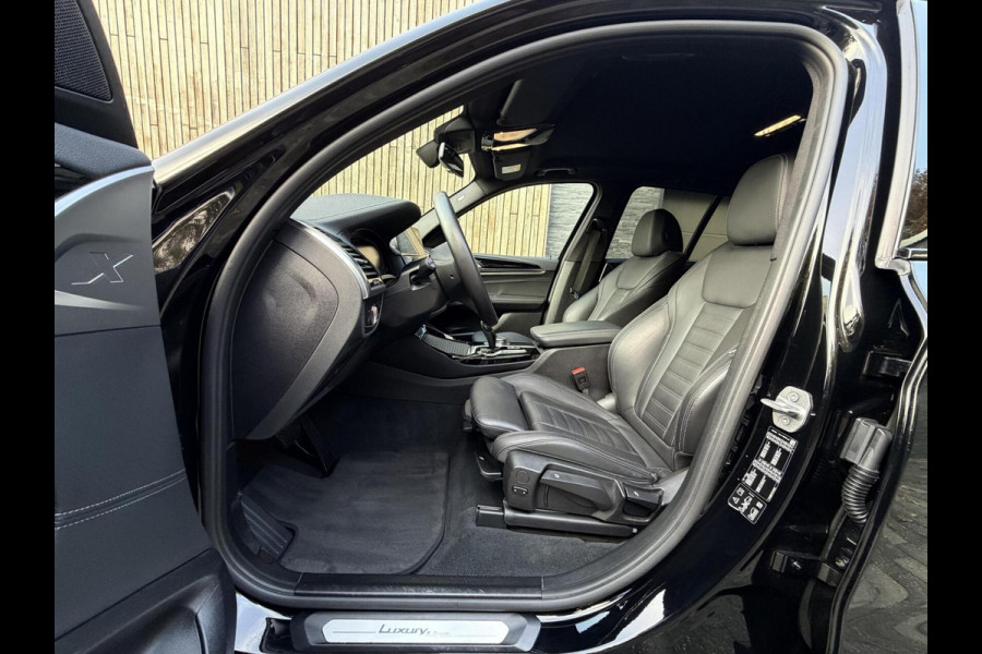 BMW X3 xDrive20i High Executive M-sport | Leren bekleding | Head-up display | Stoelverwarming | Cruise & climate control | Dodehoek en