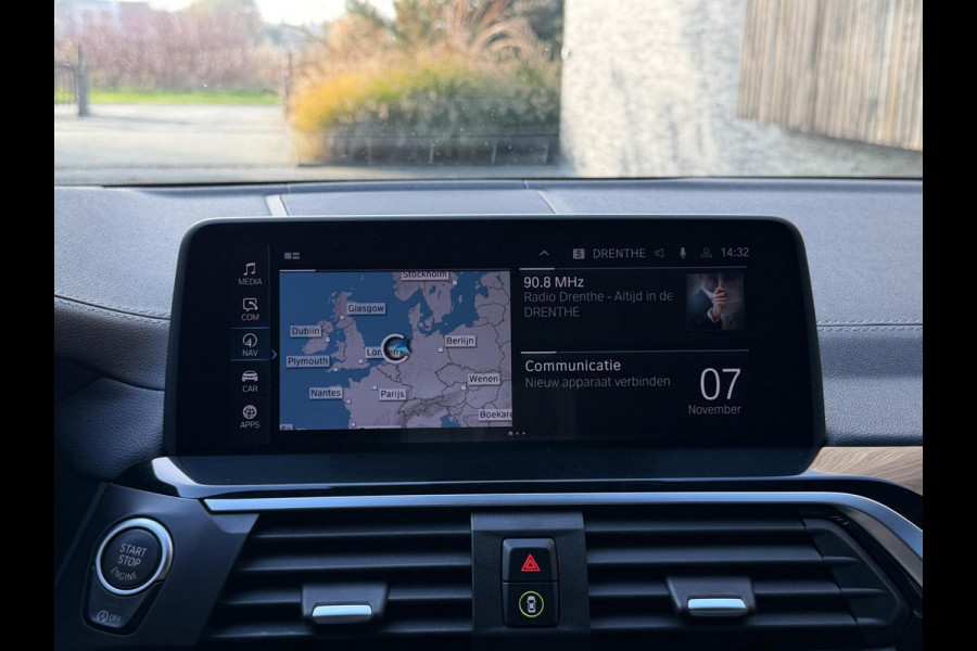 BMW X3 xDrive20i High Executive M-sport | Leren bekleding | Head-up display | Stoelverwarming | Cruise & climate control | Dodehoek en