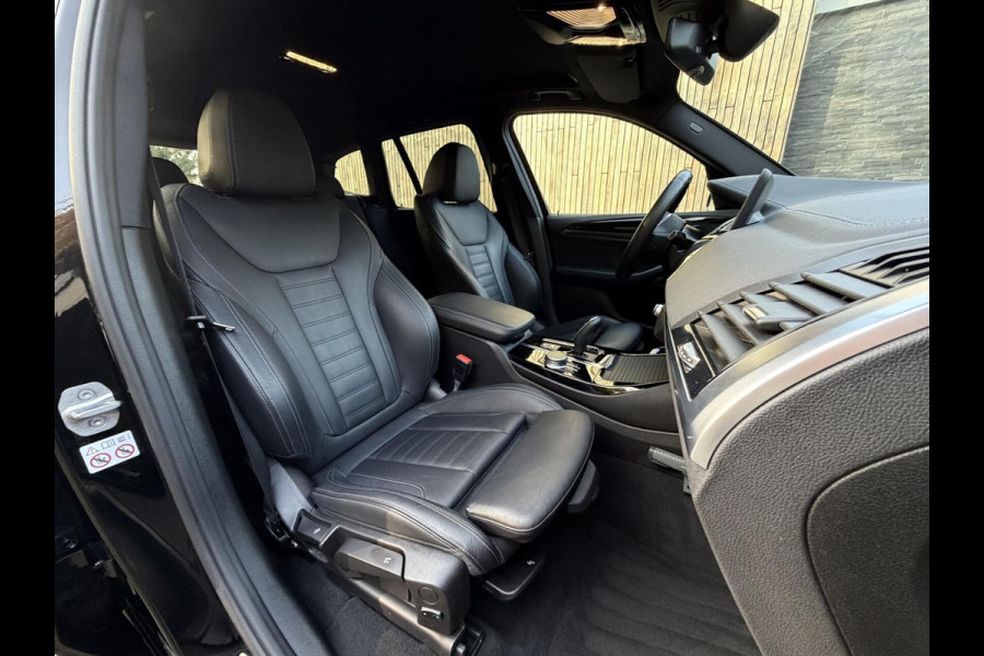BMW X3 xDrive20i High Executive M-sport | Leren bekleding | Head-up display | Stoelverwarming | Cruise & climate control | Dodehoek en
