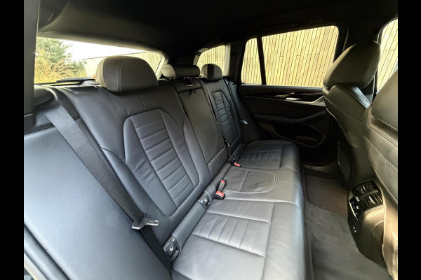 BMW X3 xDrive20i High Executive M-sport | Leren bekleding | Head-up display | Stoelverwarming | Cruise & climate control | Dodehoek en