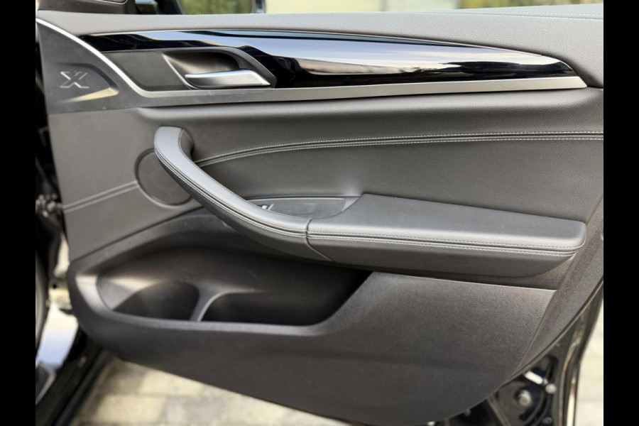 BMW X3 xDrive20i High Executive M-sport | Leren bekleding | Head-up display | Stoelverwarming | Cruise & climate control | Dodehoek en