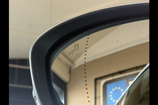 Renault Captur 1.3 TCe AUT 140 Edition ONE Groot Navi | Bose | 18"| Stuur & stoelverwarming | Camera | Volledig dealer onderhouden!