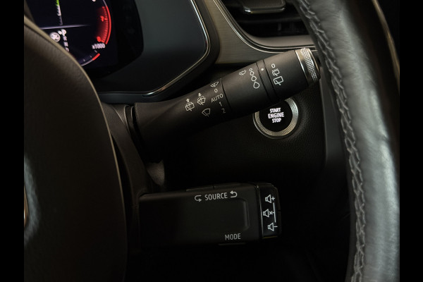 Renault Captur 1.3 TCe AUT 140 Edition ONE Groot Navi | Bose | 18"| Stuur & stoelverwarming | Camera | Volledig dealer onderhouden!