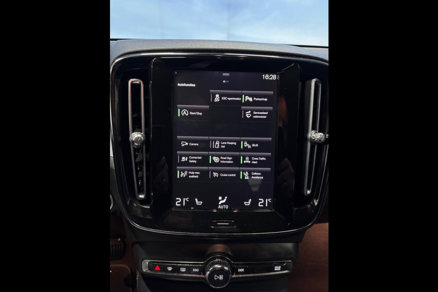 Volvo XC40 1.5 T2 Business Pro Navi | Clima | Cruise| Camera