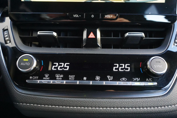 Toyota Corolla Touring Sports Hybrid 140 Active/NL.Auto/Digi-Dashboard/LED/Navi/ All-Season banden.