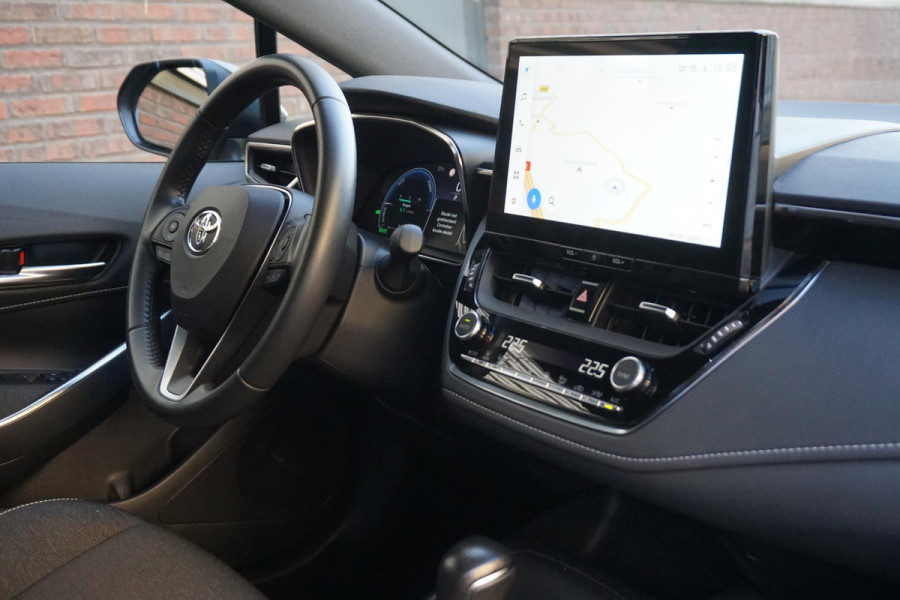 Toyota Corolla Touring Sports Hybrid 140 Active/NL.Auto/Digi-Dashboard/LED/Navi/ All-Season banden.