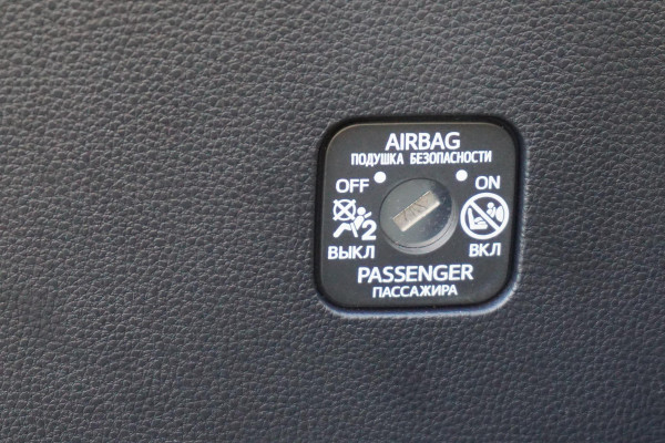 Toyota Corolla Touring Sports Hybrid 140 Active/NL.Auto/Digi-Dashboard/LED/Navi/ All-Season banden.