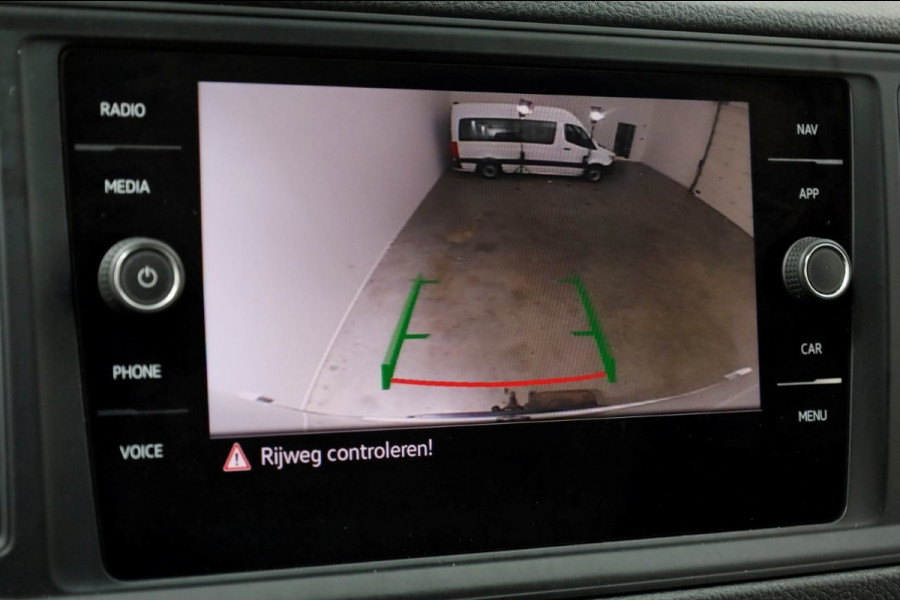 Volkswagen Crafter 35 2.0 TDI 177pk RWD L3H3 (L2H2) Airco/Navi/Camera Trekhaak 3500kg 09-2021