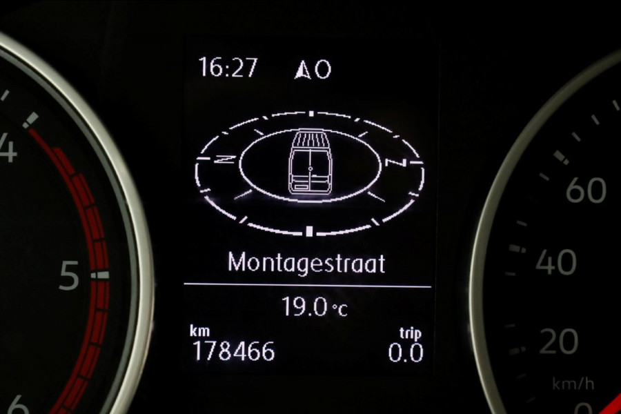 Volkswagen Crafter 35 2.0 TDI 177pk RWD L3H3 (L2H2) Airco/Navi/Camera Trekhaak 3500kg 09-2021