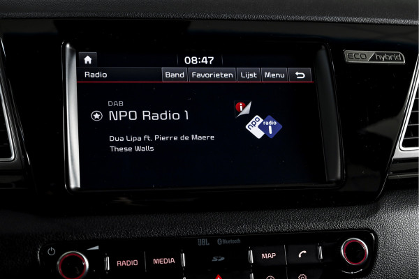 Kia Niro 1.6 GDi Hybrid 105 PK ExecutiveLine - Automaat | Adapt. Cruise | Stuur-+stoelverw. + Ventilatie | Elek. Stoel | PDC | Camera | NAV + App. Connect | ECC | Afn. Trekhaak | LM 18" |