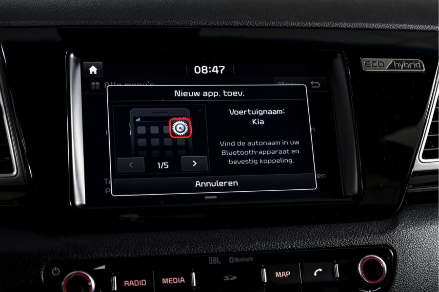 Kia Niro 1.6 GDi Hybrid 105 PK ExecutiveLine - Automaat | Adapt. Cruise | Stuur-+stoelverw. + Ventilatie | Elek. Stoel | PDC | Camera | NAV + App. Connect | ECC | Afn. Trekhaak | LM 18" |