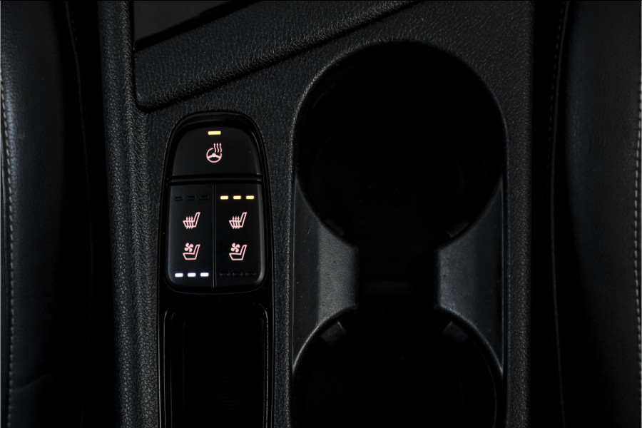 Kia Niro 1.6 GDi Hybrid 105 PK ExecutiveLine - Automaat | Adapt. Cruise | Stuur-+stoelverw. + Ventilatie | Elek. Stoel | PDC | Camera | NAV + App. Connect | ECC | Afn. Trekhaak | LM 18" |