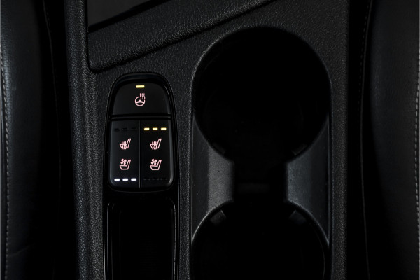 Kia Niro 1.6 GDi Hybrid 105 PK ExecutiveLine - Automaat | Adapt. Cruise | Stuur-+stoelverw. + Ventilatie | Elek. Stoel | PDC | Camera | NAV + App. Connect | ECC | Afn. Trekhaak | LM 18" |