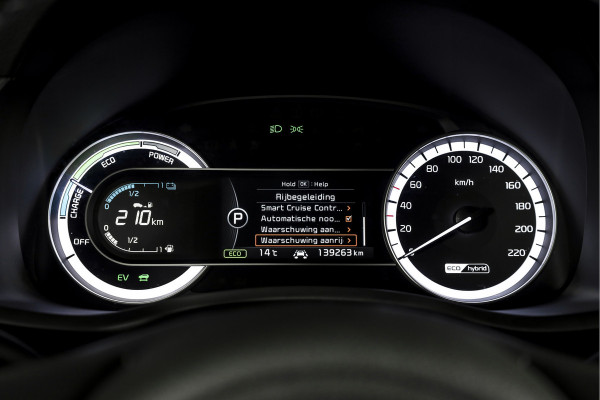 Kia Niro 1.6 GDi Hybrid 105 PK ExecutiveLine - Automaat | Adapt. Cruise | Stuur-+stoelverw. + Ventilatie | Elek. Stoel | PDC | Camera | NAV + App. Connect | ECC | Afn. Trekhaak | LM 18" |