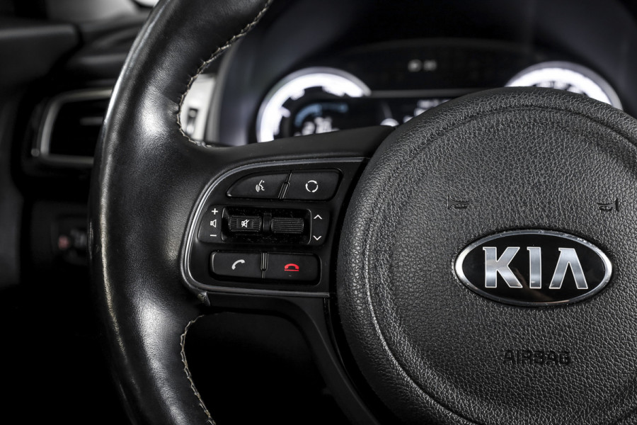 Kia Niro 1.6 GDi Hybrid 105 PK ExecutiveLine - Automaat | Adapt. Cruise | Stuur-+stoelverw. + Ventilatie | Elek. Stoel | PDC | Camera | NAV + App. Connect | ECC | Afn. Trekhaak | LM 18" |