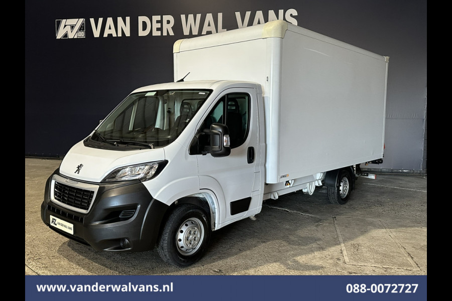 Peugeot Boxer 2.2 BlueHDi 141pk Bakwagen Laadklep Euro6 Airco | Cruisecontrol | 985kg laadvermogen Bijrijdersbank