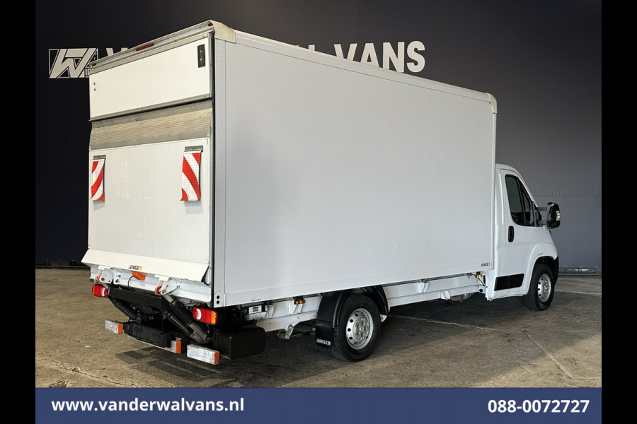 Peugeot Boxer 2.2 BlueHDi 141pk Bakwagen Laadklep Euro6 Airco | Cruisecontrol | 985kg laadvermogen Bijrijdersbank