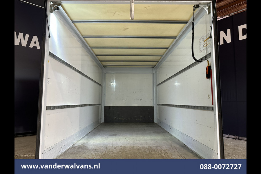 Peugeot Boxer 2.2 BlueHDi 141pk Bakwagen Laadklep Euro6 Airco | Cruisecontrol | 985kg laadvermogen Bijrijdersbank