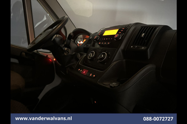 Peugeot Boxer 2.2 BlueHDi 141pk Bakwagen Laadklep Euro6 Airco | Cruisecontrol | 985kg laadvermogen Bijrijdersbank