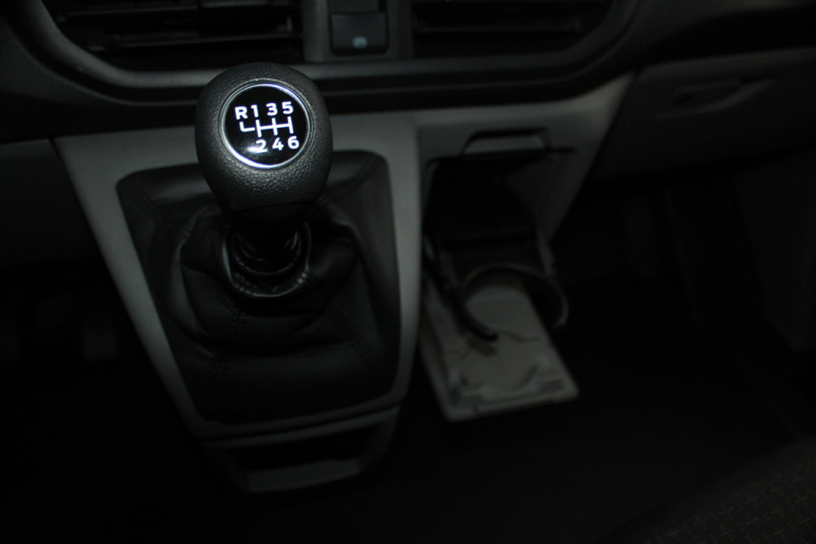 Ford Transit Custom 320 2.0-136 pk TDCI L1H1 Trend. Fabr. garantie tot 09-2028. Adaptive Cruise Control, Navigatie, Camera, PDC V+A, Apple Carplay/Android auto, LED verl., Laadruimte bekleed, Bijrijdersbank, Spiegel-, stoel en voorraamverw. etc.