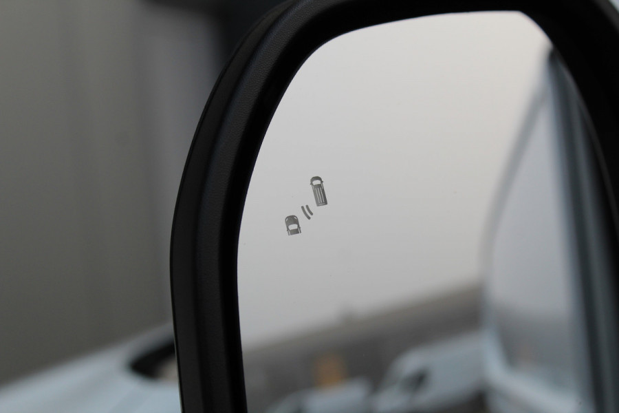 Ford Transit Custom 320 2.0-136 pk TDCI L1H1 Trend. Fabr. garantie tot 09-2028. Adaptive Cruise Control, Navigatie, Camera, PDC V+A, Apple Carplay/Android auto, LED verl., Laadruimte bekleed, Bijrijdersbank, Spiegel-, stoel en voorraamverw. etc.