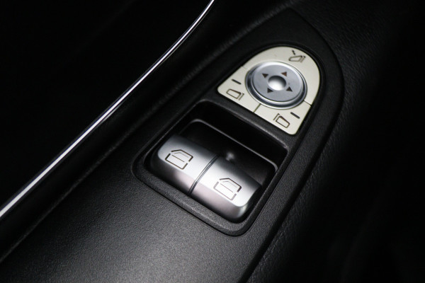 Mercedes-Benz Vito 116 CDI Automaat 3-Zits, Climate, Cruise, Navigatie, Bluetooth, PDC, LED, Side Steps, 19''