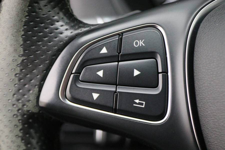 Mercedes-Benz Vito 116 CDI Automaat 3-Zits, Climate, Cruise, Navigatie, Bluetooth, PDC, LED, Side Steps, 19''