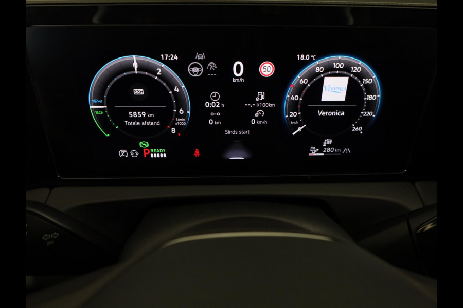 Volkswagen Tiguan 1.5 eHybrid R-Line Edition 272 pk Automaat (DSG) | Navigatie | Panoramadak | Parkeersensoren (Park assist) | Rondomzichtcamera | Lederen bekleding | Stoelverwarming v/a | Black Style pakket | R-Line |