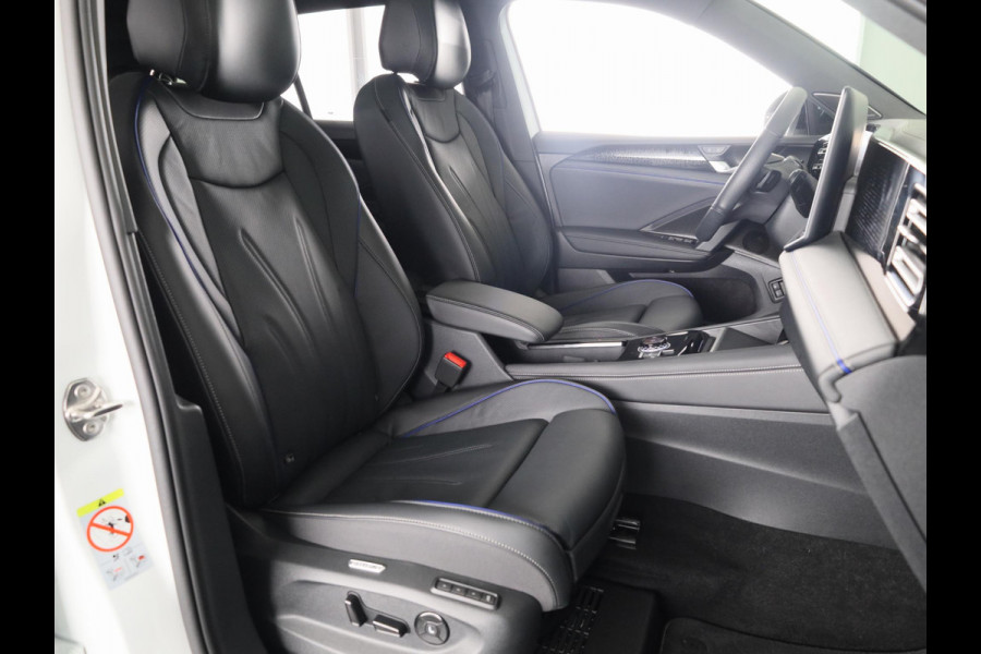 Volkswagen Tiguan 1.5 eHybrid R-Line Edition 272 pk Automaat (DSG) | Navigatie | Panoramadak | Parkeersensoren (Park assist) | Rondomzichtcamera | Lederen bekleding | Stoelverwarming v/a | Black Style pakket | R-Line |