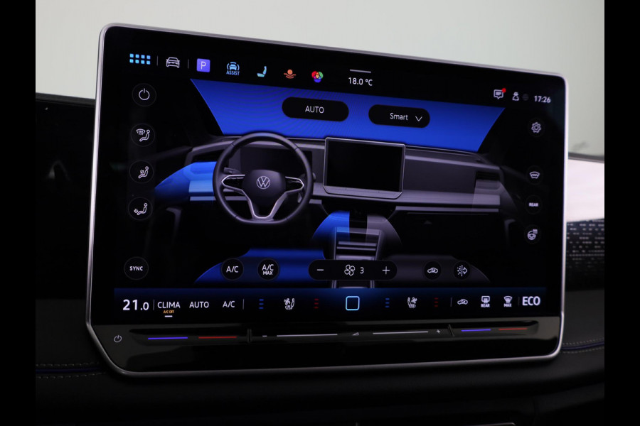 Volkswagen Tiguan 1.5 eHybrid R-Line Edition 272 pk Automaat (DSG) | Navigatie | Panoramadak | Parkeersensoren (Park assist) | Rondomzichtcamera | Lederen bekleding | Stoelverwarming v/a | Black Style pakket | R-Line |