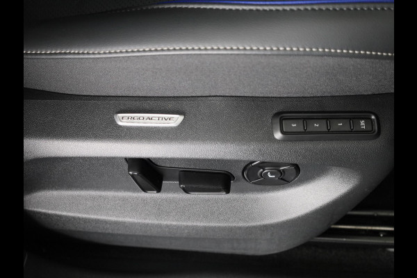 Volkswagen Tiguan 1.5 eHybrid R-Line Edition 272 pk Automaat (DSG) | Navigatie | Panoramadak | Parkeersensoren (Park assist) | Rondomzichtcamera | Lederen bekleding | Stoelverwarming v/a | Black Style pakket | R-Line |