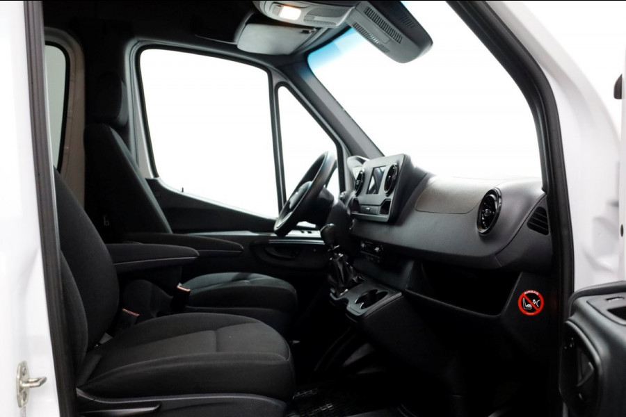 Mercedes-Benz Sprinter 317 CDI 170pk RWD L2H2 D.C. LED/Navi/Camera/Trekhaak 3500kg 03-2021