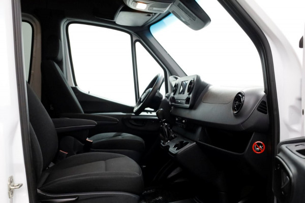 Mercedes-Benz Sprinter 317 CDI 170pk RWD L2H2 D.C. LED/Navi/Camera/Trekhaak 3500kg 03-2021