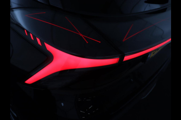 MG 4 Luxury 64 kWh | Stoel & stuurverwarming | Warmtepomp | Adaptive cruise | 360 Camera | Carplay | Keyless | Navigatie | File Assistent | Half leder