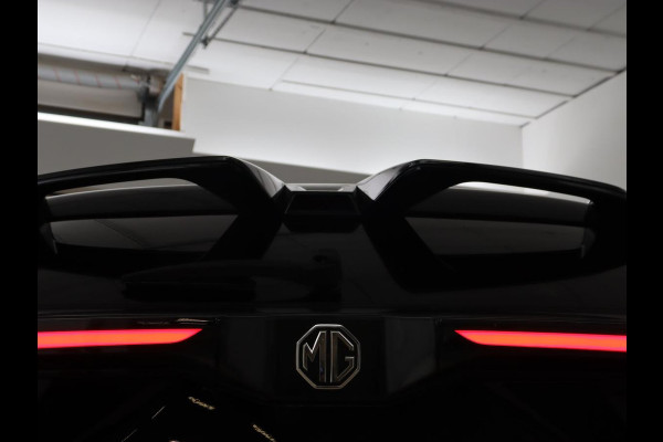 MG 4 Luxury 64 kWh | Stoel & stuurverwarming | Warmtepomp | Adaptive cruise | 360 Camera | Carplay | Keyless | Navigatie | File Assistent | Half leder