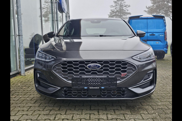 Ford Focus 2.3 EcoBoost ST-X | 280pk Automaat! | Winter Pack | AGR-stoelen | Camera | Bang&Olufsen | Head up Display | BLIS | Extra wielset!