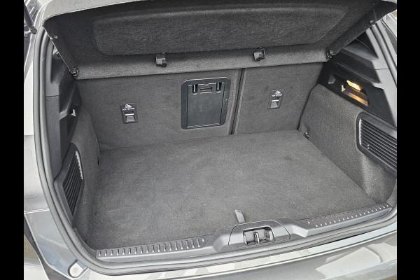 Ford Focus 2.3 EcoBoost ST-X | 280pk Automaat! | Winter Pack | AGR-stoelen | Camera | Bang&Olufsen | Head up Display | BLIS | Extra wielset!