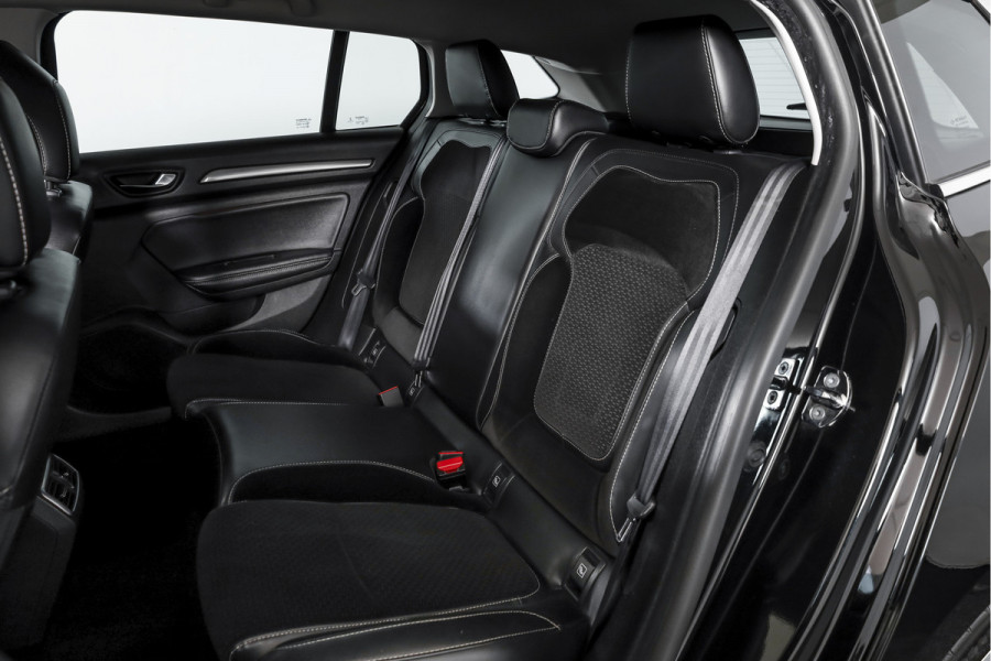 Renault MEGANE Estate 1.2 TCe 130 PK GT-Line | Cruise | PDC | Camera | Afn. Trekhaak | NAV + App. Connect | ECC | DAB | LM 18" |