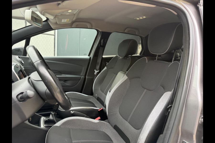Renault Captur 0.9 TCe Bose | Navigatie | Parkeersensoren | Dodehoekdetectie