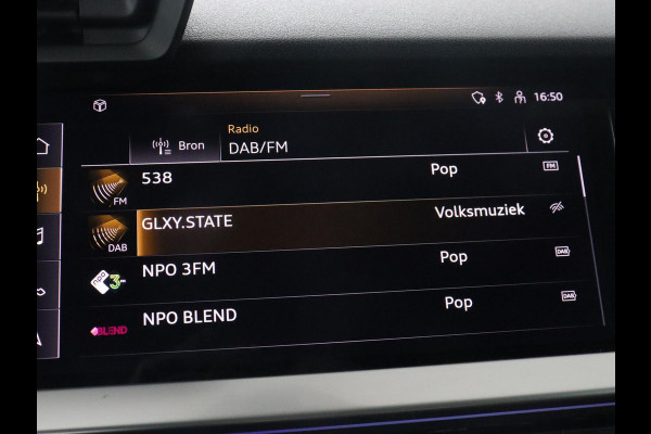 Audi A3 30 TFSI edition one | Stoelverwarming | Matrix LED | Virtual Cockpit | Carplay | Half leder | Navigatie | Parkeerhulp