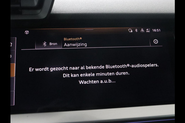 Audi A3 30 TFSI edition one | Stoelverwarming | Matrix LED | Virtual Cockpit | Carplay | Half leder | Navigatie | Parkeerhulp