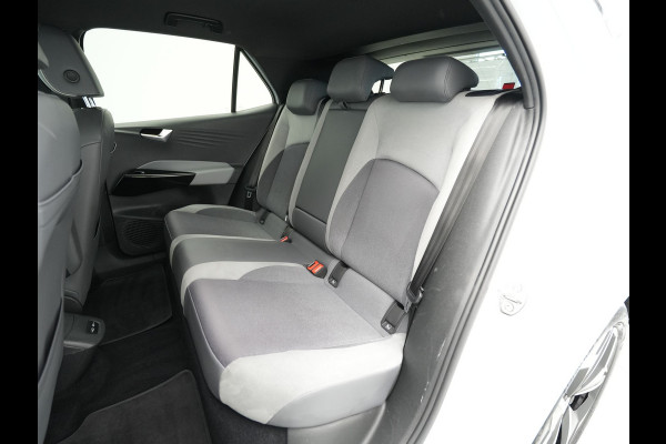 Volkswagen ID.3 First Plus 58 kWh Navigatie Camera Acc Stoelverwarming 154