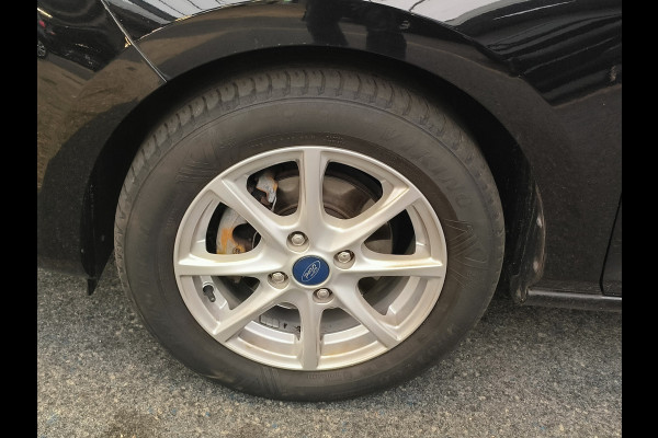 Ford Fiesta 1.1 Trend uit 2018 Rijklaar + 12 maanden Bovag-garantie Henk Jongen Auto's in Helmond,  al 50 jaar service zoals 't hoort!