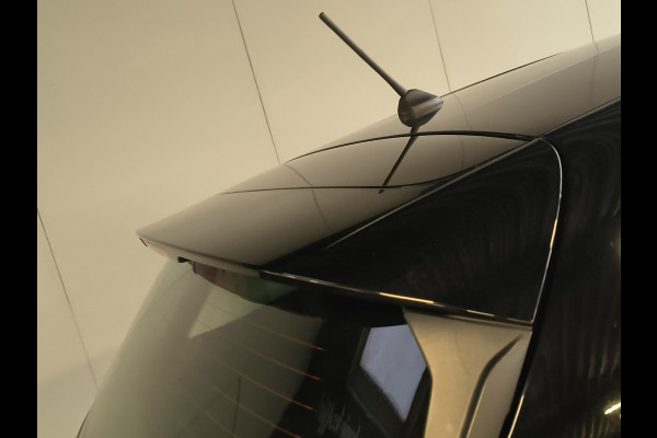 Ford Fiesta 1.1 Trend uit 2018 Rijklaar + 12 maanden Bovag-garantie Henk Jongen Auto's in Helmond,  al 50 jaar service zoals 't hoort!