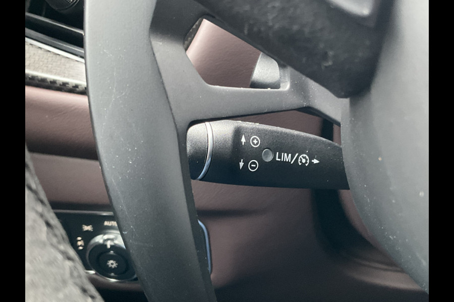 Aston Martin Vantage Roadster 4.0 V8 360° Leer Sportzetels 21 Inch Xenon-Grey 10.487KM!