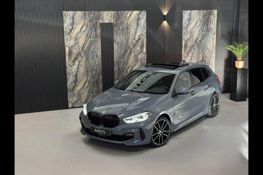 BMW 1-serie 118i M Sport|PANO|SFEER|ALCANTARA|KUIPSTOELEN|BOMVOL