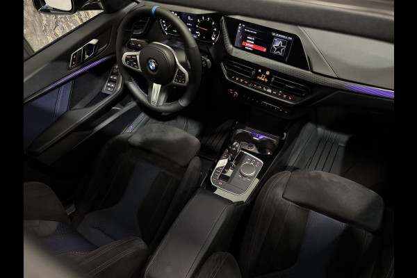BMW 1-serie 118i M Sport|PANO|SFEER|ALCANTARA|KUIPSTOELEN|BOMVOL