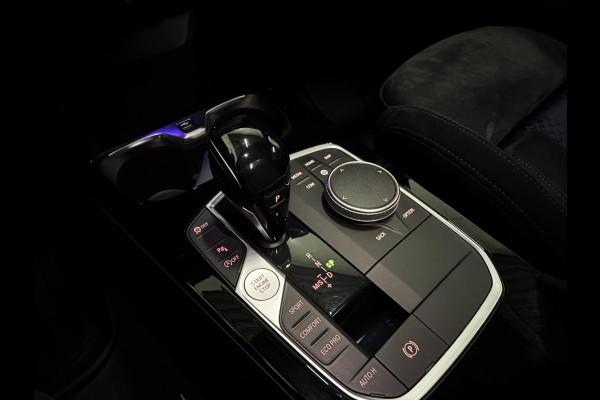 BMW 1-serie 118i M Sport|PANO|SFEER|ALCANTARA|KUIPSTOELEN|BOMVOL